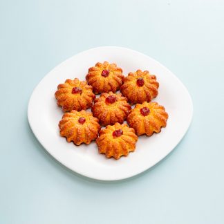 Адалинда с Ананасом