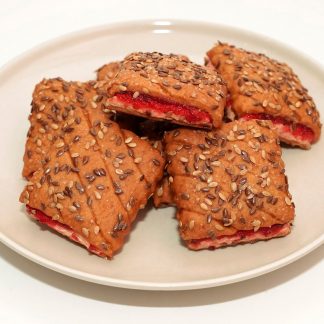 Финское ягодное (брусника, творожный крем)